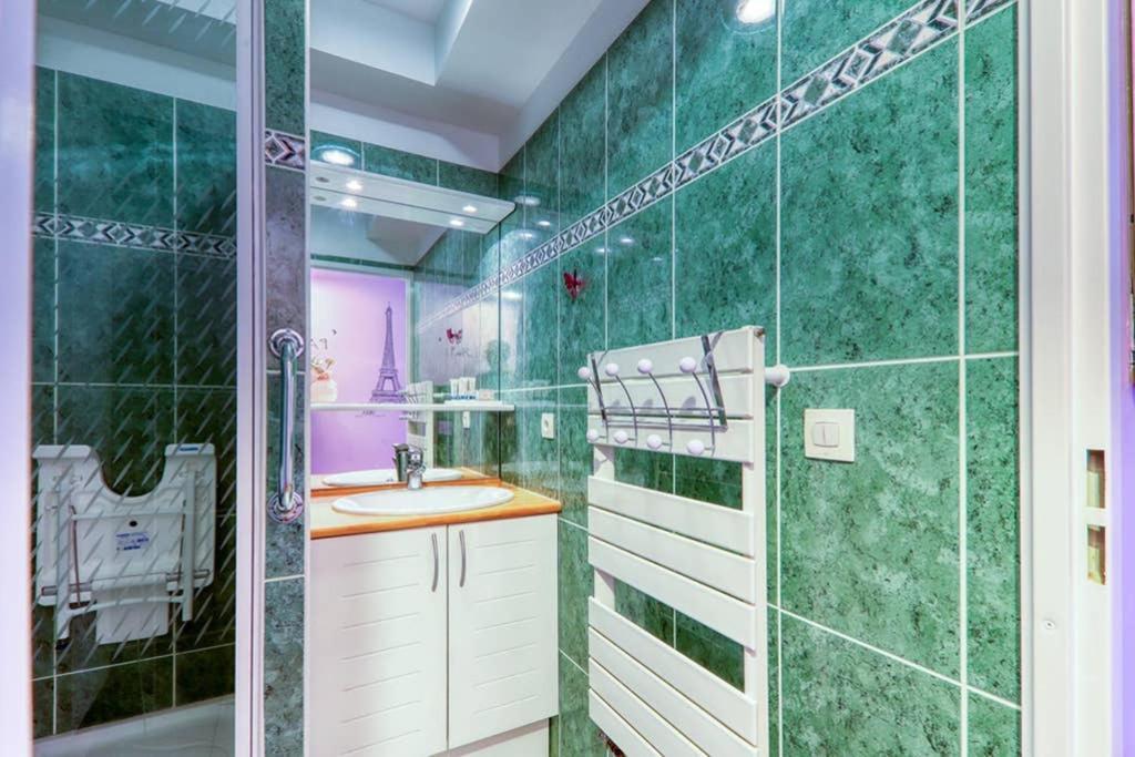 Amilly Park 6 Personnes 2 Chambres Pk Prive En Sous Sol Serris Exterior photo